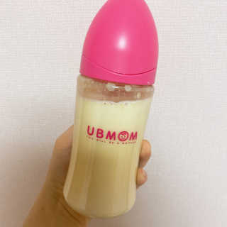유비맘 PPSU 젖병 노꼭지_260ml_컬러 랜덤 발송 — 4.5점을 준 리뷰어가 2020년 10월 올린 사용 사진