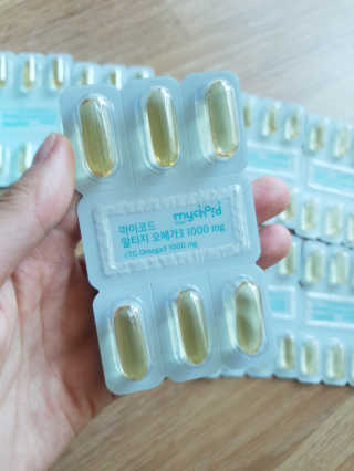 JW중외제약 마이코드 알티지 오메가3 1000 mg — 5점을 준 리뷰어가 2020년 8월 올린 사용 사진