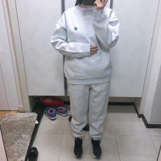 브랜디드라이프스타일코리아 행텐 헤리티지 맨투맨 SET — 3점을 준 리뷰어가 2020년 11월 올린 사용 사진