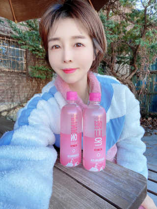 [활력충전 이온음료] 히말라야 핑크솔트를 담은 핑크온 — 5점을 준 리뷰어가 2020년 11월 올린 사용 사진