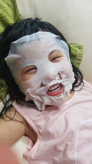 바이오믹 BIOMEEK SENSIMETIC SOOTHING MASK.S — 5점을 준 리뷰어가 2020년 6월 올린 사용 사진
