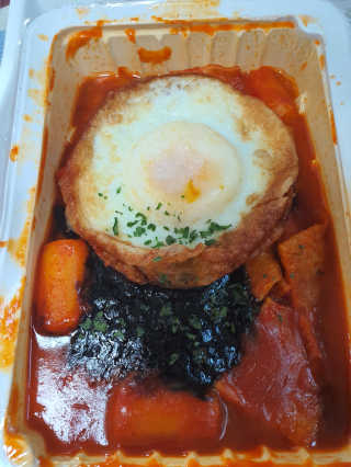죠스떡볶이 [죠스푸드] 짜빠떡볶이+떡또그+범벅만두 신메뉴 3종 — 2.5점을 준 리뷰어가 2020년 4월 올린 사용 사진