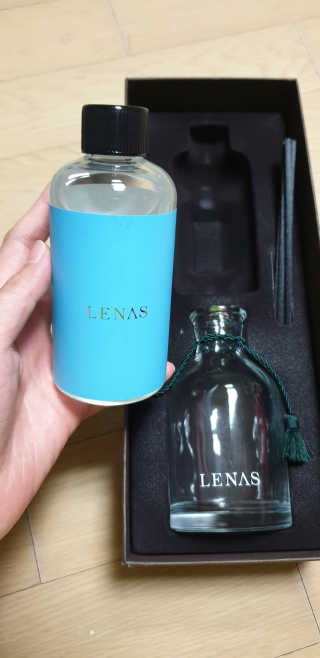 레나스 프리미엄 아로마 디퓨저 200ml  [1SET] — 4점을 준 리뷰어가 2020년 10월 올린 사용 사진