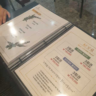 [헤어더뷰] 염색, 컷, 클리닉 중 택1 — 5점을 준 리뷰어가 2020년 4월 올린 사용 사진