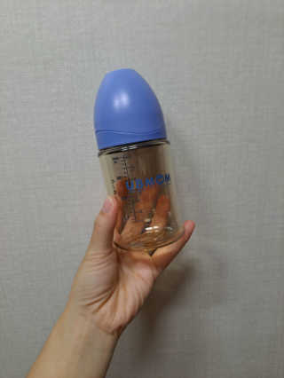 유비맘 PPSU 젖병 노꼭지_200ml_컬러 랜덤 발송 — 5점을 준 리뷰어가 2020년 9월 올린 사용 사진