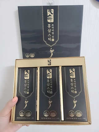 헬스업_천명진프리미엄홍삼스틱_10ml x 30포 — 5점을 준 리뷰어가 2020년 10월 올린 사용 사진