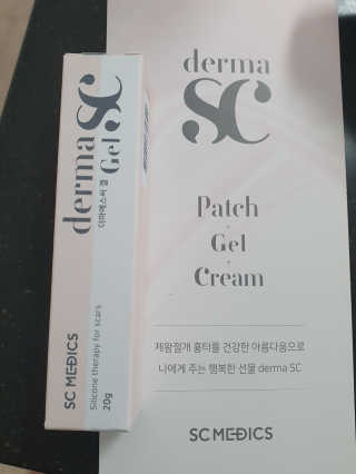derma SC-Gel 더마에스씨 겔 20g — 4점을 준 리뷰어가 2020년 4월 올린 사용 사진