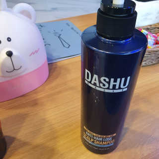 다슈코리아 다슈 데일리 단백질 한방 두피 골드 샴푸 500ml — 5점을 준 리뷰어가 2020년 12월 올린 사용 사진