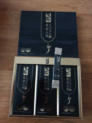 헬스업_천명진프리미엄홍삼스틱_10ml x 30포 — 5점을 준 리뷰어가 2020년 8월 올린 사용 사진