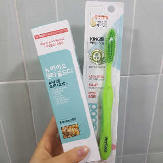 뉴바이오덴타골드C 치약, 킹두 대왕칫솔 — 5점을 준 리뷰어가 2020년 4월 올린 사용 사진