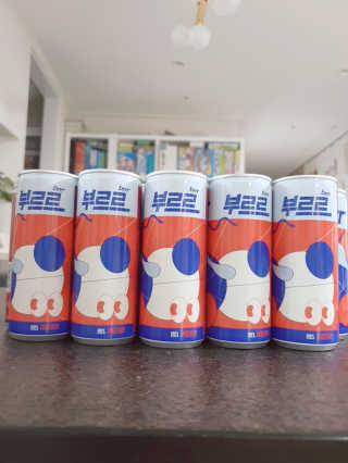 [칼로리 걱정 NO 제로칼로리 탄산음료]  부담없이 즐기는 부르르Brrr~~ 제로 콜라 — 5점을 준 리뷰어가 2020년 12월 올린 사용 사진