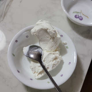 요즘 그릭요거트  플레인 — 3점을 준 리뷰어가 2020년 11월 올린 사용 사진