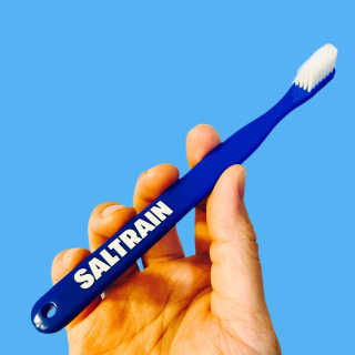 솔트레인 SALTRAIN 그레이 솔트 덴탈 케어 세트 — 4점을 준 리뷰어가 2020년 11월 올린 사용 사진
