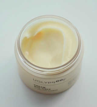 어글리프루프 크림 바이어글리 하이드레이션 샤워 50ml — 5점을 준 리뷰어가 2020년 10월 올린 사용 사진