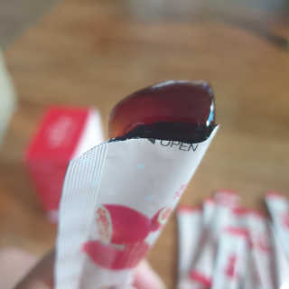 365더건강 에버뷰티 석류콜라겐 젤리 — 5점을 준 리뷰어가 2020년 7월 올린 사용 사진