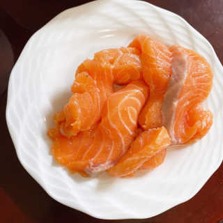 동원산업 항공직송 동원생연어_400g — 5점을 준 리뷰어가 2020년 4월 올린 사용 사진