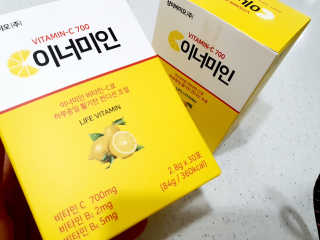 이너미인 VITAMIN-C 700 — 5점을 준 리뷰어가 2020년 8월 올린 사용 사진