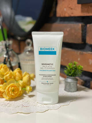 바이오믹 BIOMEEK SENSIMETIC MILD ACID CLEANSER — 5점을 준 리뷰어가 2020년 6월 올린 사용 사진