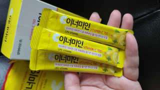 이너미인 VITAMIN-C 700 — 4.5점을 준 리뷰어가 2020년 9월 올린 사용 사진