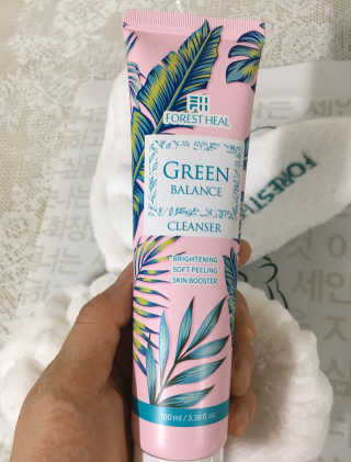 포레스트힐 SS 그린 밸런스 클렌져 100ml + 헤어밴드 — 5점을 준 리뷰어가 2020년 4월 올린 사용 사진