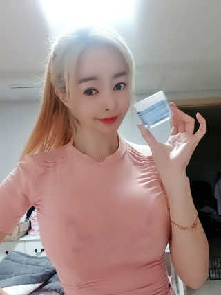 델라본 마린 콜라겐 수분크림 — 5점을 준 리뷰어가 2020년 4월 올린 사용 사진
