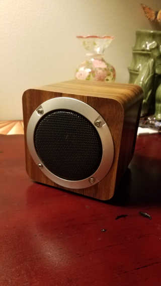 SEVIZ MINI10W 레트로 블루투스 스피커 — 5점을 준 리뷰어가 2020년 8월 올린 사용 사진
