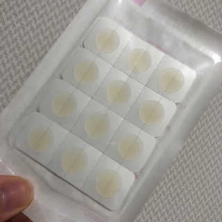 엘라밴드 하이드로 도트 스팟패치 12mm, 10mm — 4점을 준 리뷰어가 2020년 9월 올린 사용 사진