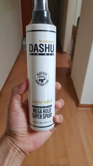 다슈코리아 다슈 포 맨 프리미엄 메가 홀드 슈퍼 스프레이 250ml — 5점을 준 리뷰어가 2020년 6월 올린 사용 사진