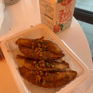죠스떡볶이 [죠스푸드] 짜빠떡볶이+떡또그+범벅만두 신메뉴 3종 — 3점을 준 리뷰어가 2020년 4월 올린 사용 사진