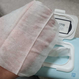 아이수 블루니 몬스터 아기 물티슈 — 5점을 준 리뷰어가 2020년 11월 올린 사용 사진