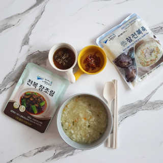 바다는다웰빙이다 완도사랑 전복죽 250g - 2팩 + 전복장조림 2팩 — 5점을 준 리뷰어가 2020년 8월 올린 사용 사진