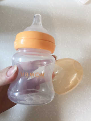 유비맘 신생아젖병 120ml 트리플팩_ 젖꼭지 포함 — 4점을 준 리뷰어가 2020년 4월 올린 사용 사진