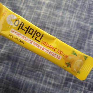 이너미인 VITAMIN-C 700 — 5점을 준 리뷰어가 2020년 8월 올린 사용 사진