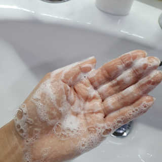 바이오믹 BIOMEEK SENSIMETIC MILD ACID CLEANSER — 5점을 준 리뷰어가 2020년 8월 올린 사용 사진