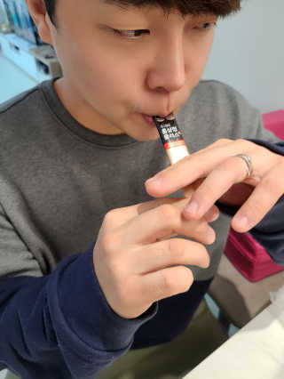 서울약사신협_투데이홍삼정플러스스틱_10g x 30포 — 5점을 준 리뷰어가 2020년 11월 올린 사용 사진