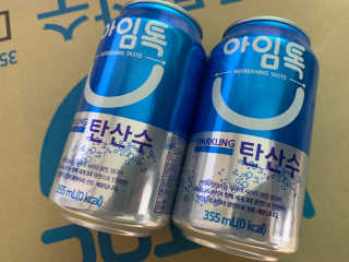 일화 아임톡 탄산수 355mlX24캔 + 보냉팩 증정이벤트 — 5점을 준 리뷰어가 2020년 4월 올린 사용 사진