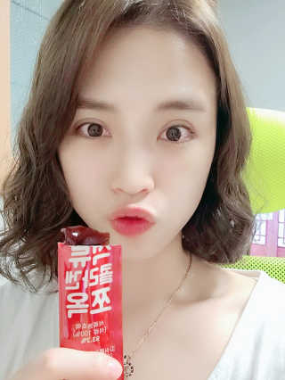 조은약초 석류콜라겐 석류즙 석류쪼옥 젤리 스틱 15포 x 20g — 5점을 준 리뷰어가 2020년 8월 올린 사용 사진
