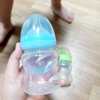 유비맘 신생아젖병 120ml 트리플팩_ 젖꼭지 포함 — 5점을 준 리뷰어가 2020년 6월 올린 사용 사진