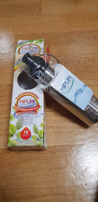 비타맘 지구를 지키는 리퓨리 정수물병 - 플라스틱 남용 예방 — 4점을 준 리뷰어가 2020년 5월 올린 사용 사진