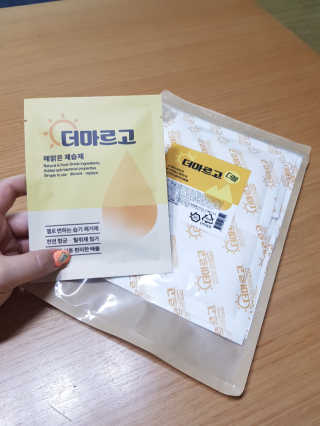 더조은집 [더마르고] 기화성 항균 젤리 제습팩 — 5점을 준 리뷰어가 2020년 8월 올린 사용 사진