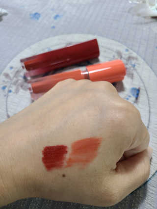 [블랙루즈] 컬러 락 하트 틴트 1+1 — 4.5점을 준 리뷰어가 2020년 7월 올린 사용 사진
