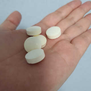 서울약사신협_프리미엄멀티비타민미네랄_1,200mg x 60정 — 5점을 준 리뷰어가 2020년 11월 올린 사용 사진