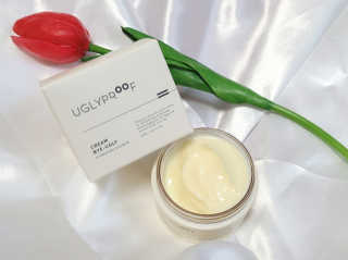 어글리프루프 크림 바이어글리 하이드레이션 샤워 50ml — 5점을 준 리뷰어가 2020년 10월 올린 사용 사진