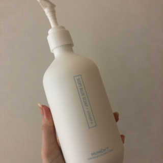 멈칫 향기좋은 약산성 샴푸, 단백질 퀵트리트먼트 택1 — 4점을 준 리뷰어가 2020년 5월 올린 사용 사진