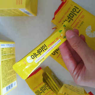 이너미인 VITAMIN-C 700 — 5점을 준 리뷰어가 2020년 8월 올린 사용 사진