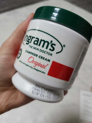 인그람스 캠퍼 크림 오리지널 300ml — 5점을 준 리뷰어가 2020년 4월 올린 사용 사진