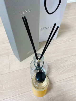 레나스 프리미엄 아로마 디퓨저 200ml  [1SET] — 4점을 준 리뷰어가 2020년 9월 올린 사용 사진