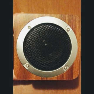 SEVIZ MINI10W 레트로 블루투스 스피커 — 5점을 준 리뷰어가 2020년 9월 올린 사용 사진
