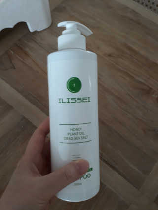 일리세이 허니 샴푸 500ml + 허니 바디워시 500ml 세트 — 5점을 준 리뷰어가 2020년 4월 올린 사용 사진