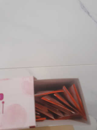 헬스업_쁘띠쁘띠석류콜라겐젤리_20g x 14포 — 5점을 준 리뷰어가 2020년 9월 올린 사용 사진